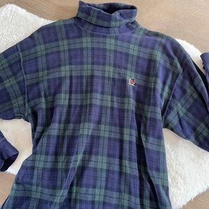 Vintage Tommy Hilfiger Plaid turtleneck crest LG